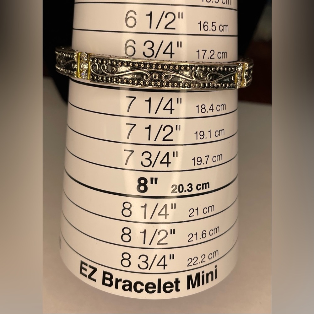 Elegant Silver and Gold Bracelet - Picture 3 of 4